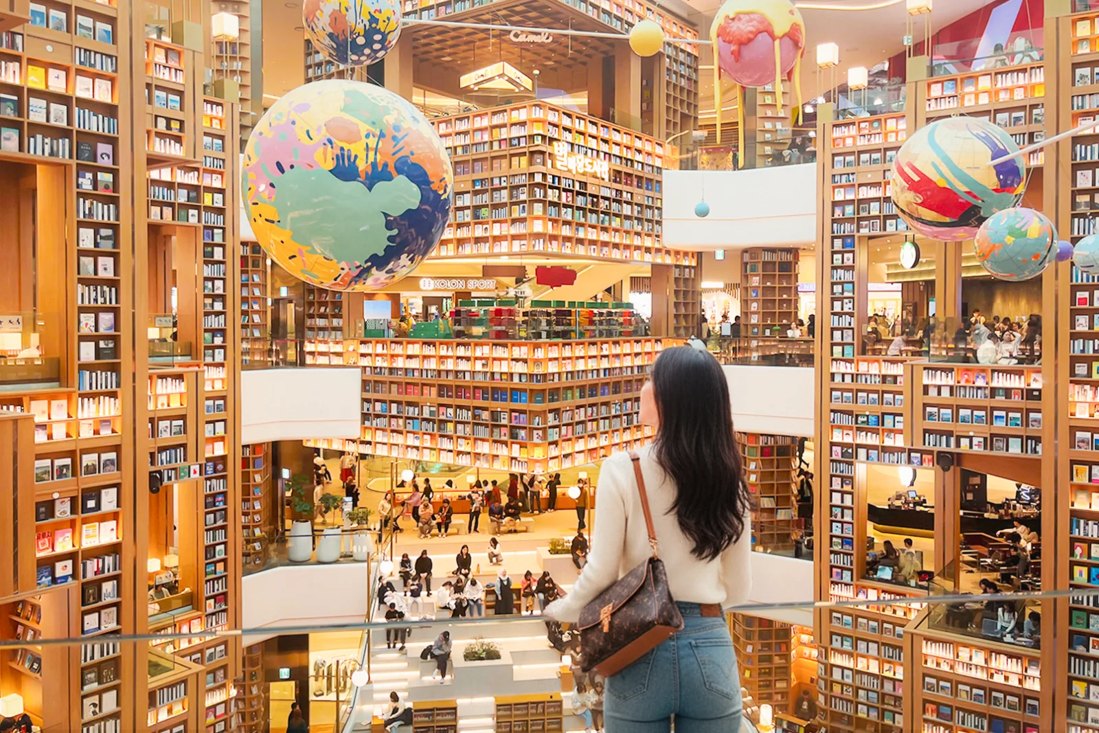 Seoul: Suwon Full-Day Trip to UNESCO Fortress & Trendy Spots